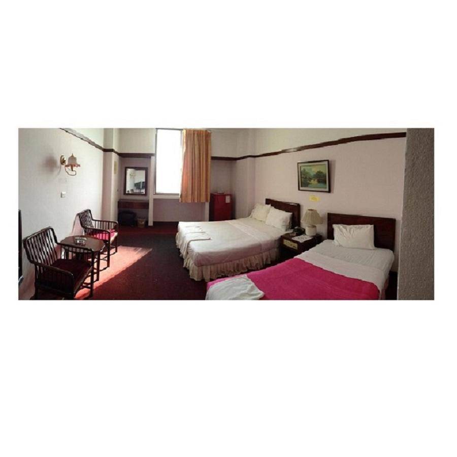 Daeng Plaza Hotel Phuket Bagian luar foto